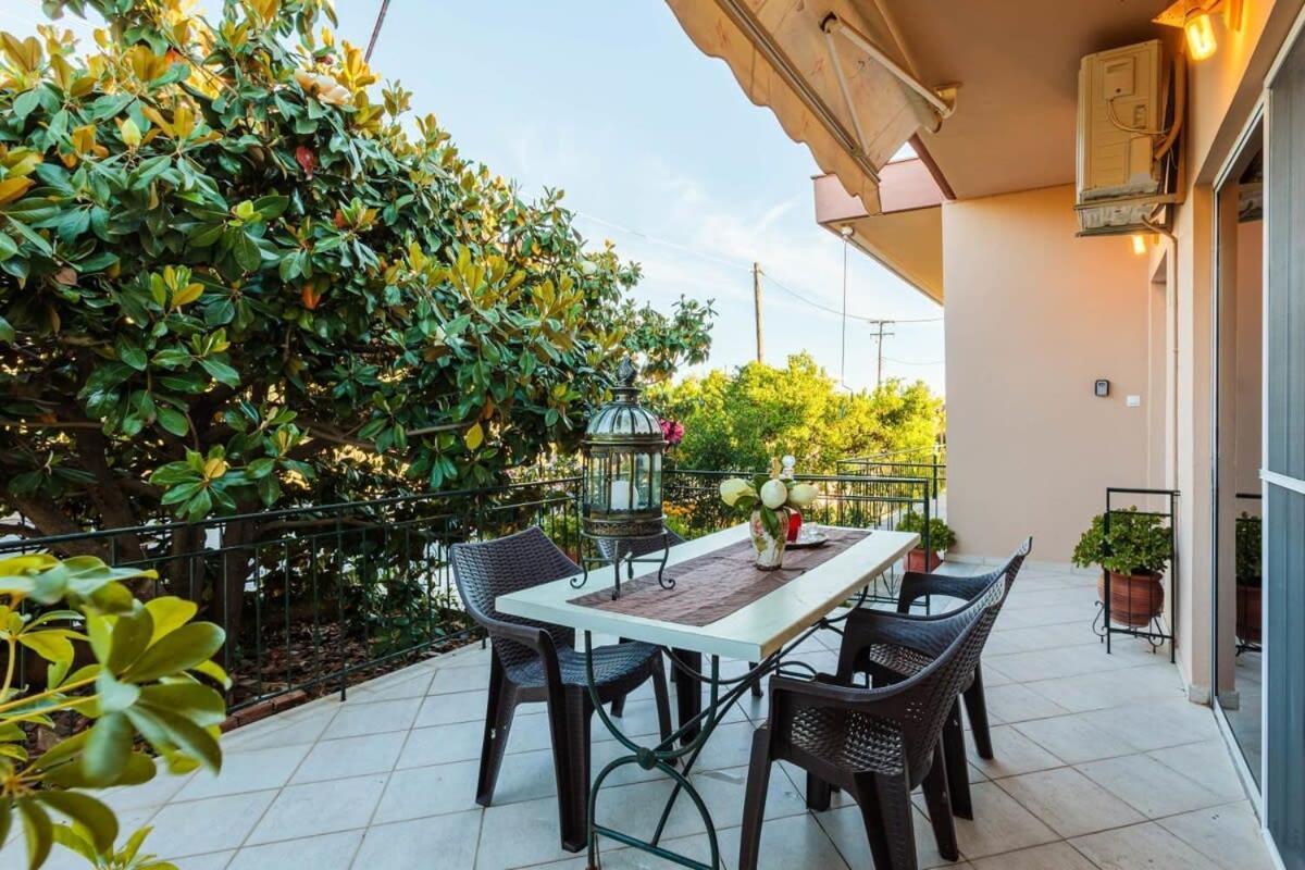 Stylish Seaside Home - Fully Equipped, Big Terrace Kalamata Exterior foto